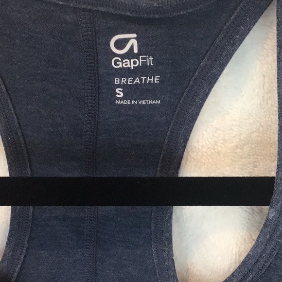 🔥Gap🔥 “BREATHE” stretch tank top size s - Picture 2 of 5